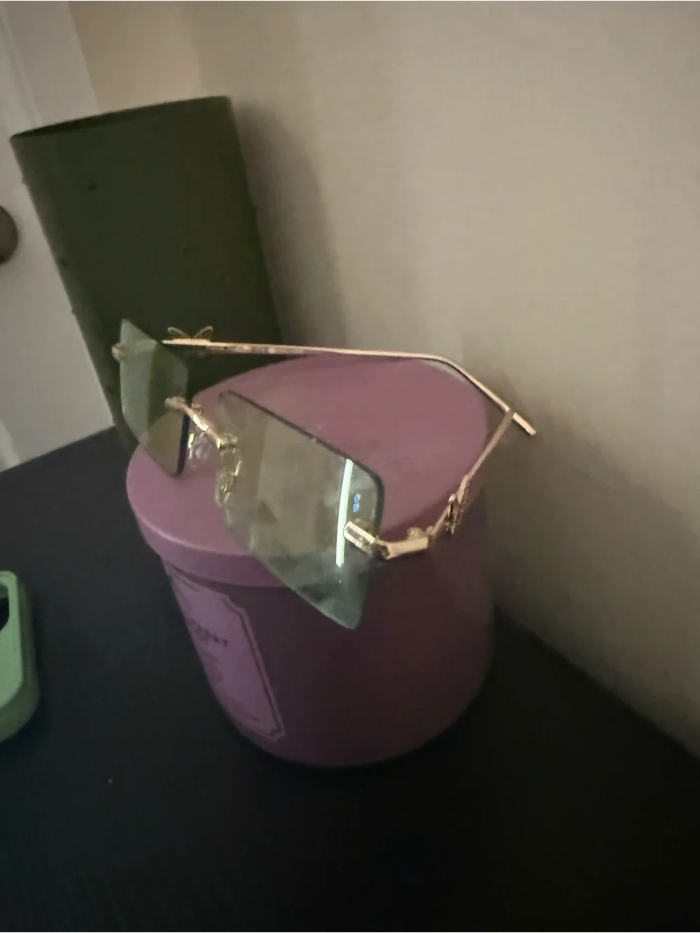 N/A stylish gold